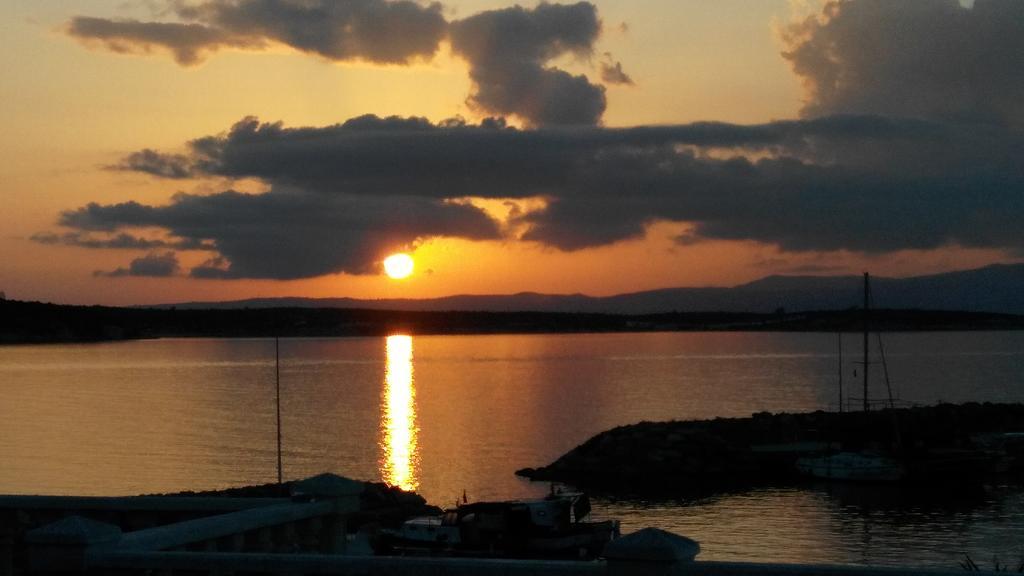 Golden Stone Butik Otel Cesme Bagian luar foto