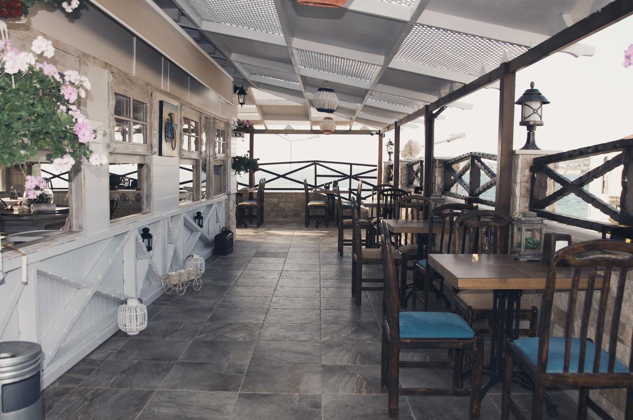 Golden Stone Butik Otel Cesme Bagian luar foto