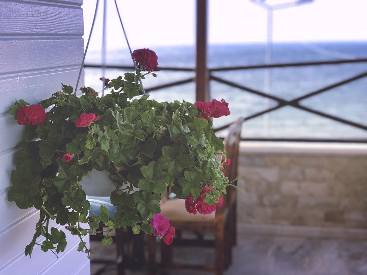Golden Stone Butik Otel Cesme Bagian luar foto
