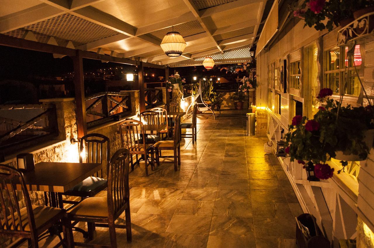 Golden Stone Butik Otel Cesme Bagian luar foto